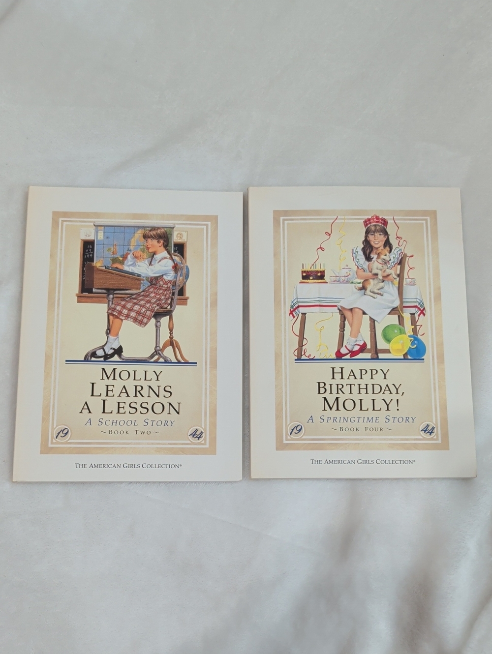 Molly American Girl Collection Pleasant Company Publications - Picture 8 of 11